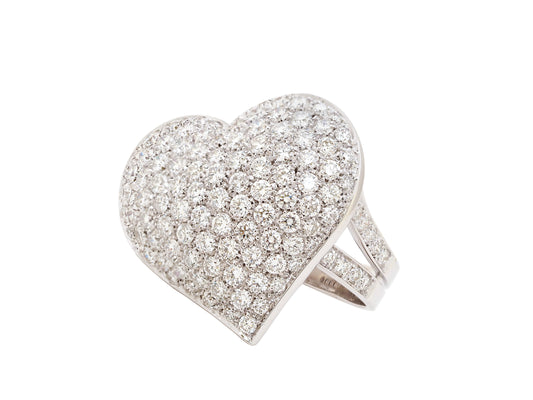 18k white gold pave diamond heart ring